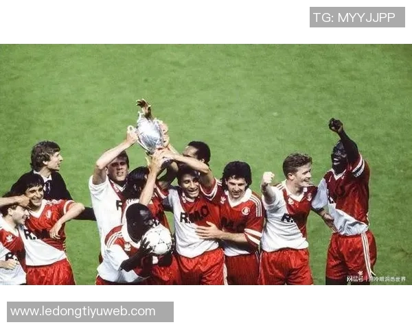 佩蒂特回忆阿森纳转会期望同签麦卡利斯特与凯塞多