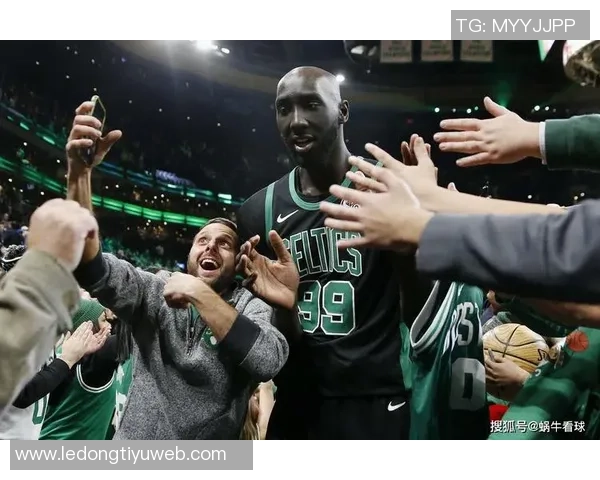 莱奥本场表现平平2次射门未能命中失良机频频遭遇对抗挑战