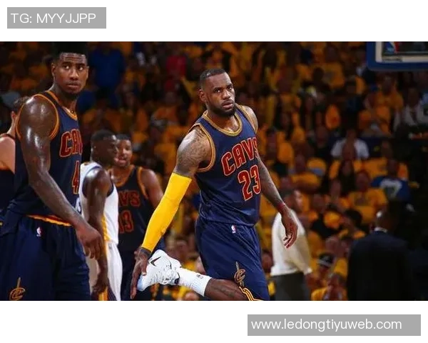 詹姆斯出战背靠背成疑湖人对决猛龙胜率微弱差距分析